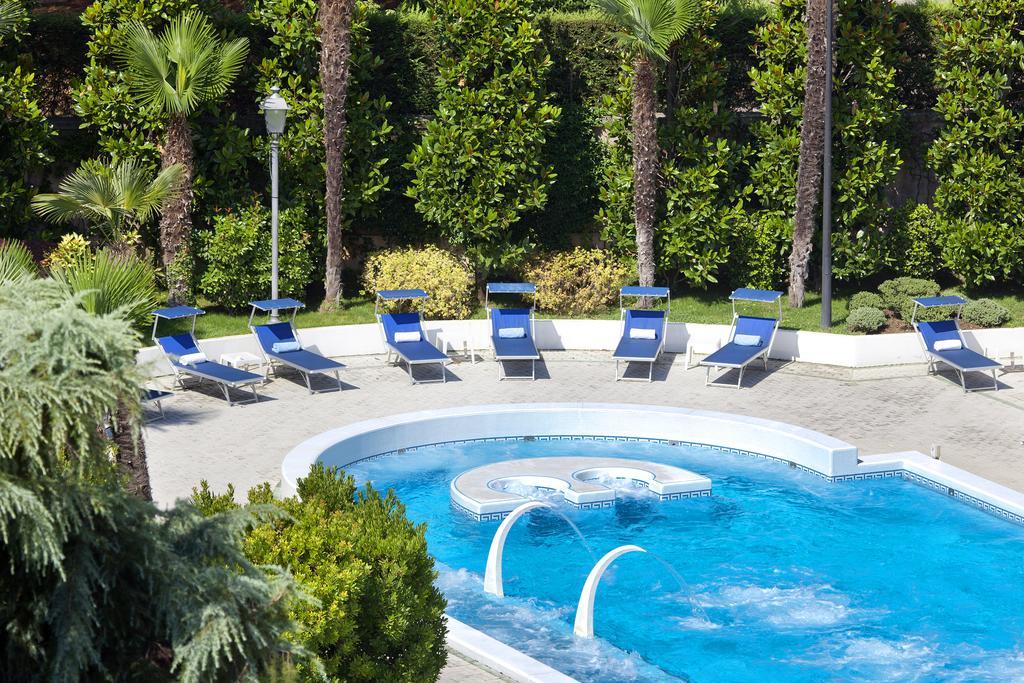 Hotel Due Torri Abano Terme Exterior photo